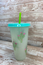 Load image into Gallery viewer, Green Color Changing Tumbler with Cactus