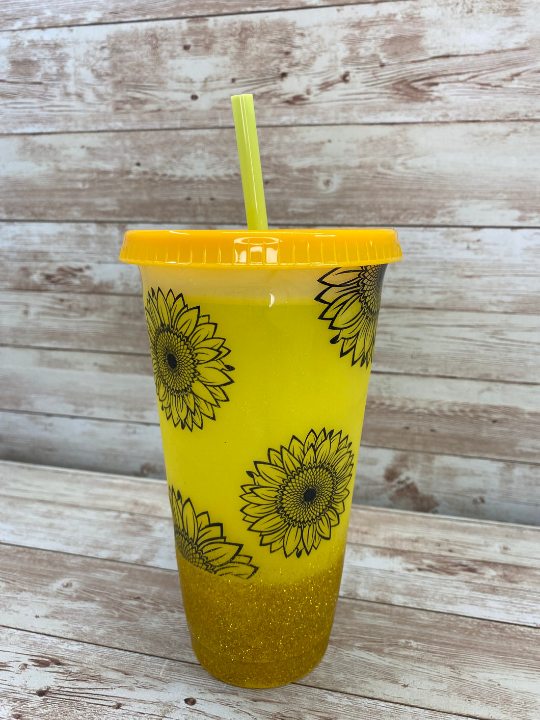 Yellow Color Changing Tumbler with Sunflower