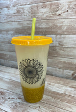 Load image into Gallery viewer, Yellow Color Changing Tumbler with Sunflower
